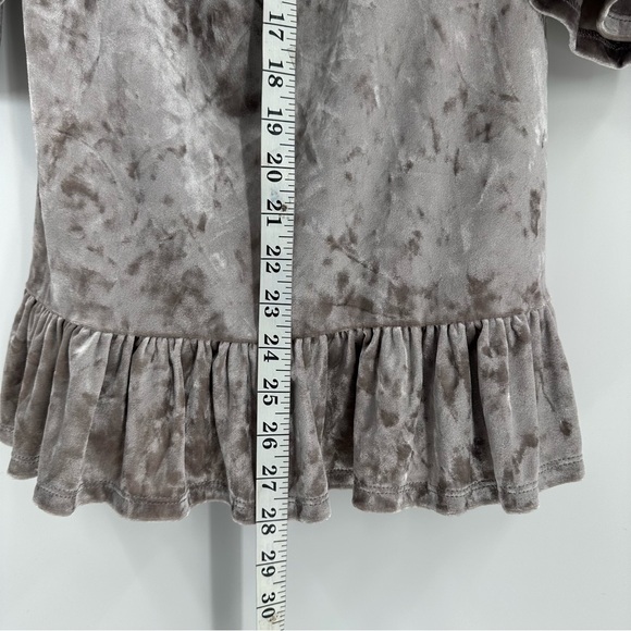 BEACH LUNCH LOUNGE COLLECTION Sheetal Crushed Velvet Champagne Ruffled T… - Picture 9 of 10